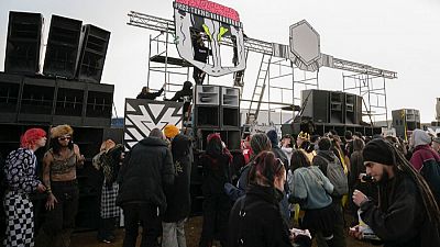 Unas 5.000 personas continan en Ciudad Real en la fiesta ilegal que comenz esta Nochevieja