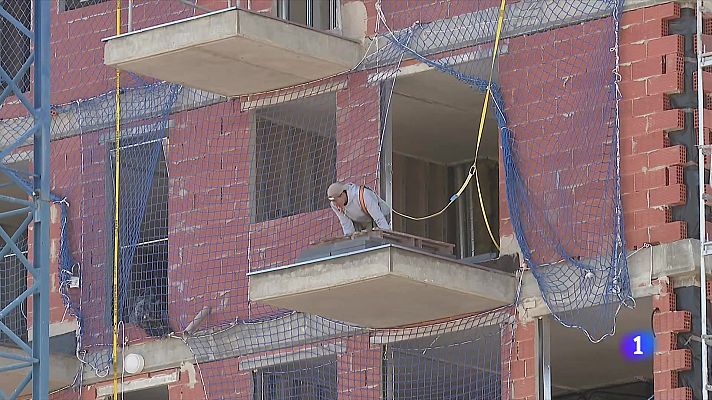 L'Informatiu - Catalunya tanca l'any amb el nombre d'aturats més baix des de 2007, i això malgrat el petit repunt d'aquest mes de desembre