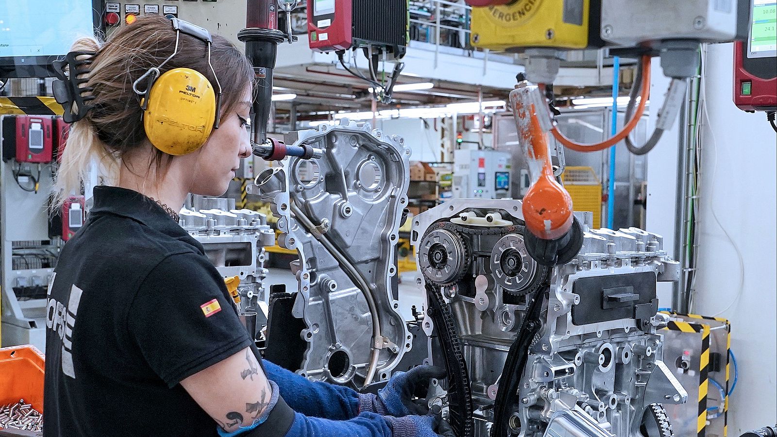 Paro: baja en diciembre en 25.300 personas y hay 35.500 afiliados más - Telediario 1 | Ver