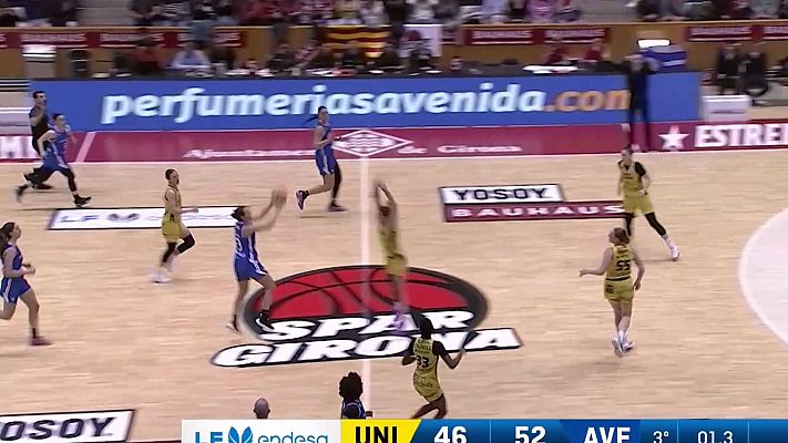 Baloncesto en RTVE - Vilaró anota un triplazo desde el medio campo en la victoria de Perfumerías Avenida a Girona