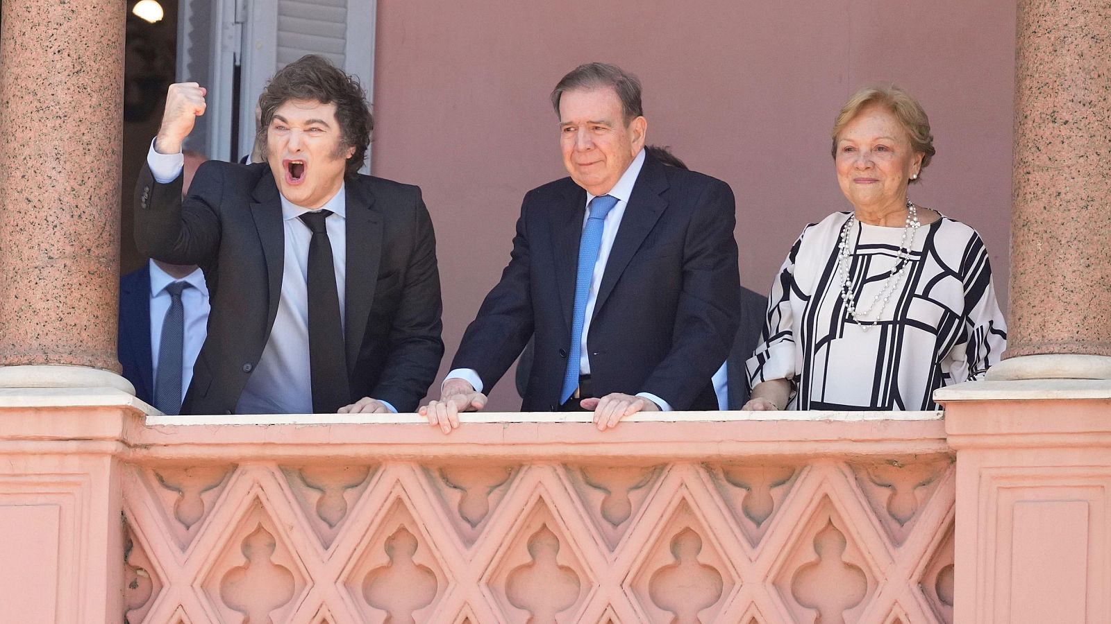 Edmundo González recoge el apoyo de Milei antes de la investidura | Ver