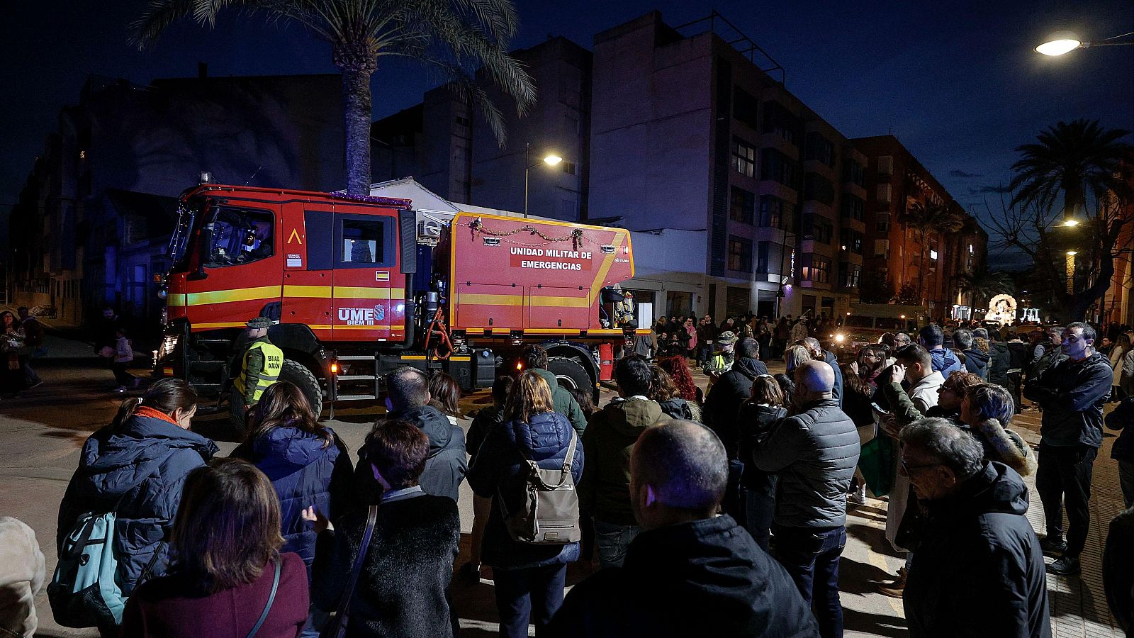 Los Reyes Magos llevan esperanza a los pueblos de la dana