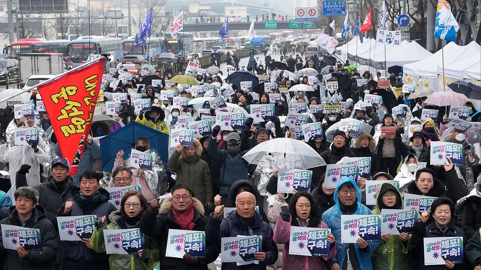 Corea del Sur: piden que se ejecute el arresto del expresidente