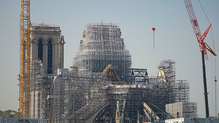 Superestructuras antiguas - Notre-Dame de París. Construida para sobrevivir
