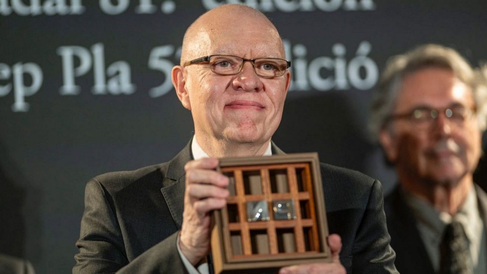 Jorge Fernández Díaz gana el Premio Nadal 2025