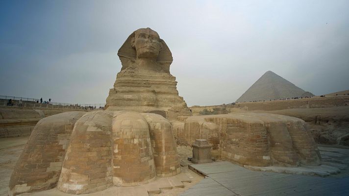 Superestructuras Antiguas - La Gran Esfinge. Esculpiendo al rey león