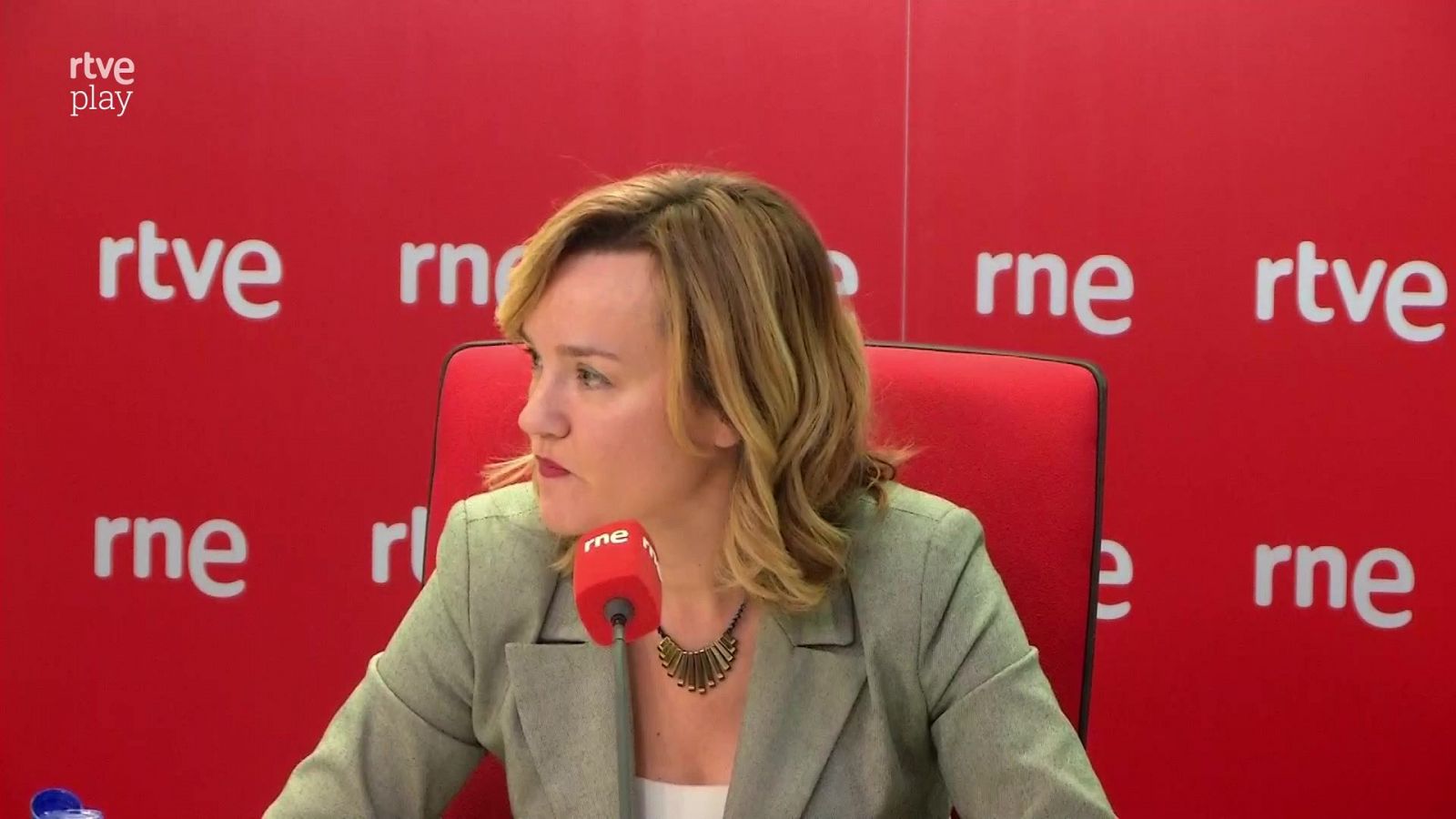 Alegría confirma en RNE el "compromiso" del Gobierno sobre la reducción de jornada laboral