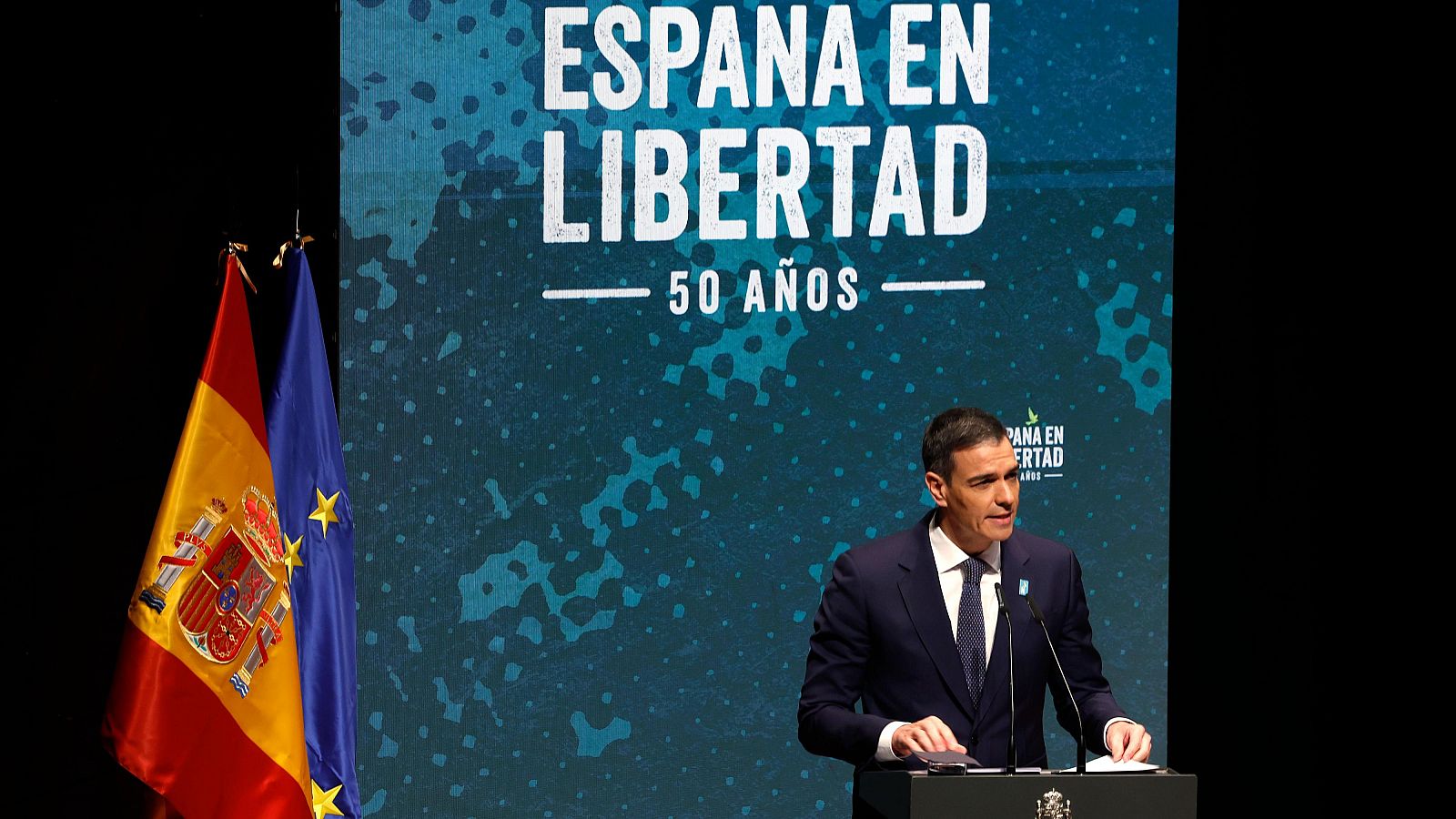 Sánchez llama a "defender la libertad" en el primer acto por los 50 años de la muerte de Franco