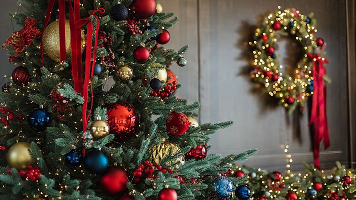 Telediario 1 - Con el fin de la Navidad llega la pregunta estrella: ¿cuándo decir adiós al árbol?