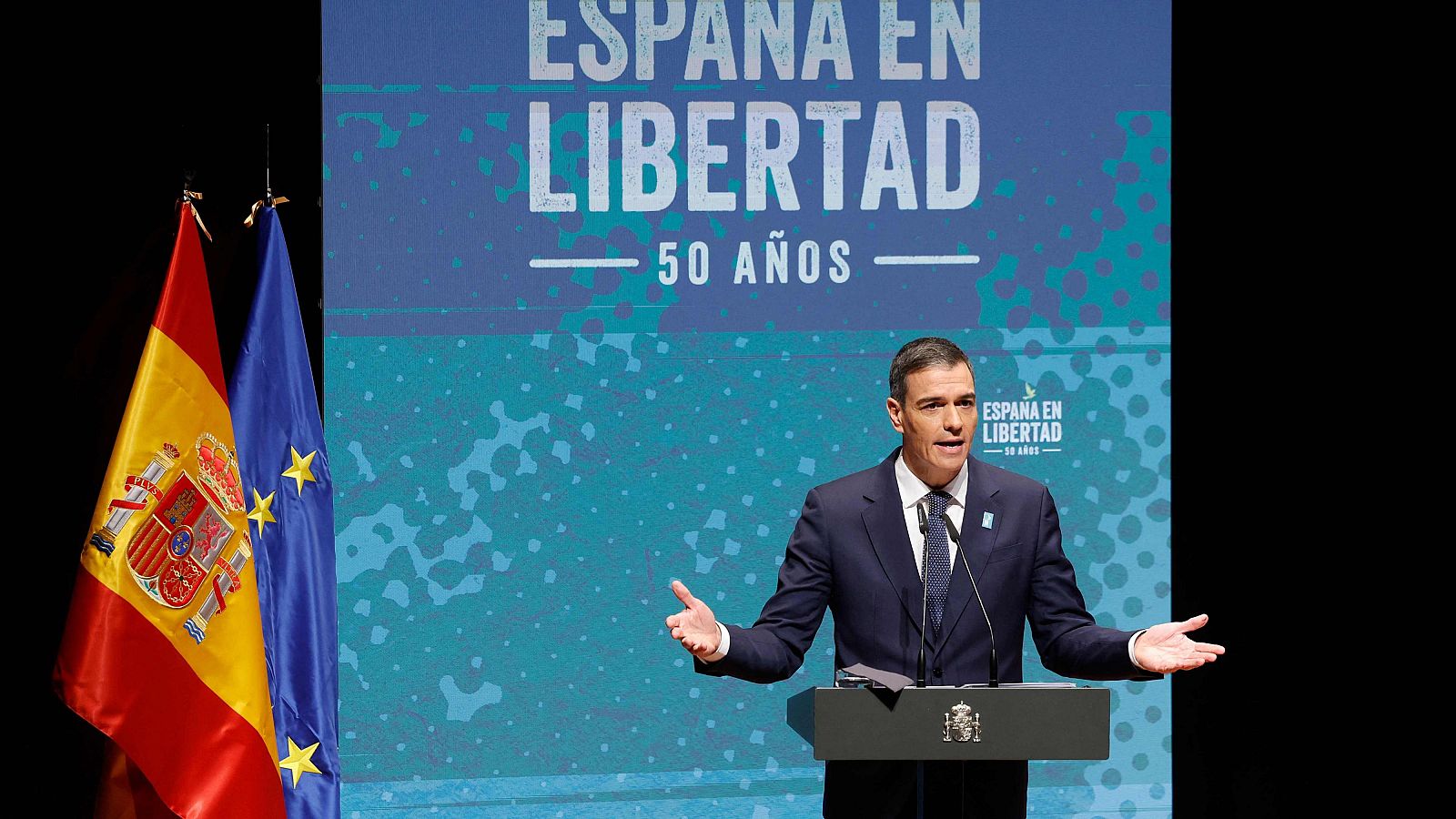 Sánchez llama a "defender la libertad" en el primer acto por los 50 años de la muerte de Franco | Ver