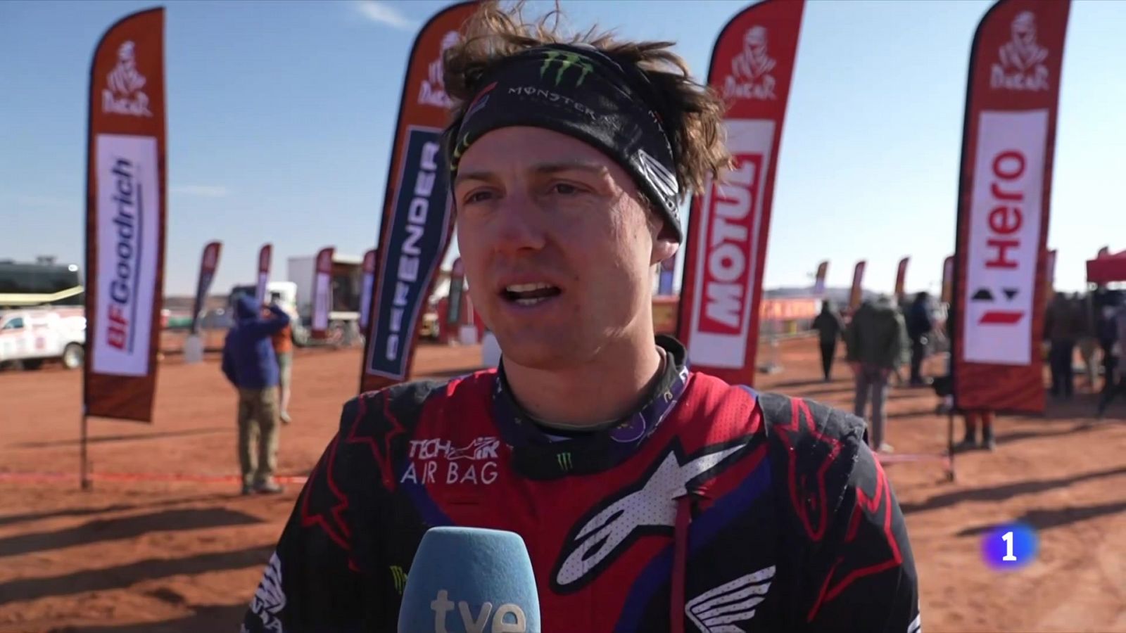 Tosha Schareina, segundo para no abrir ruta en la etapa del Dakar | Ver