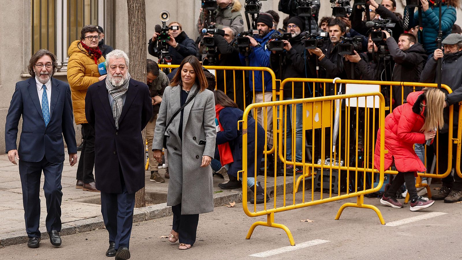 Miguel Ángel Rodríguez defiende a Ayuso ante el trato "insultante" de Bolaños