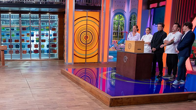 Tamara Falc y Carlos Maldonado en la final de MasterChef Junior 11