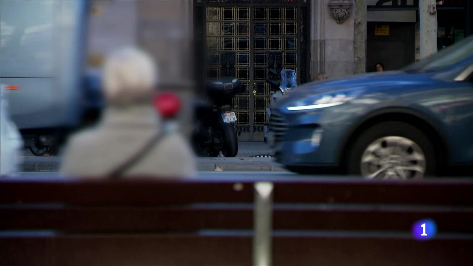 La violència masclista en dones grans, invisibilitzada - L'Informatiu | Veure