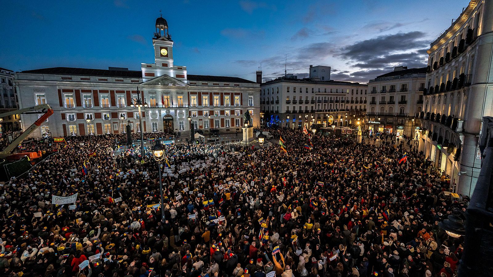 La política española se hace eco de la crisis institucional en Venezuela