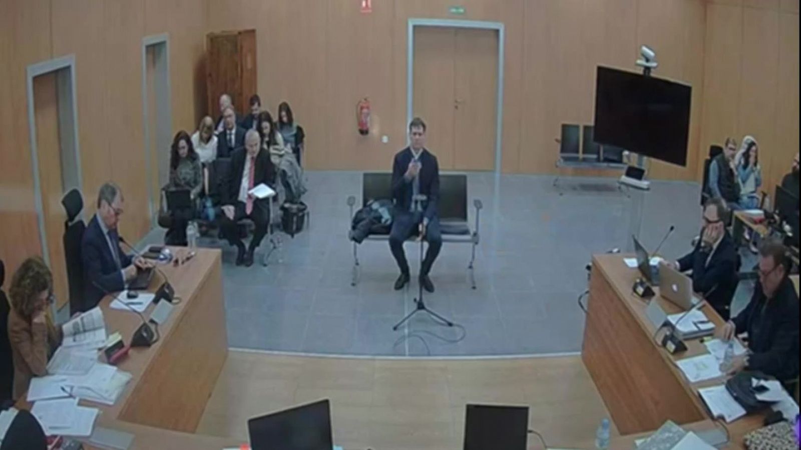 El hermano Sánchez niega que fuera contratado por su vínculo familiar | Ver