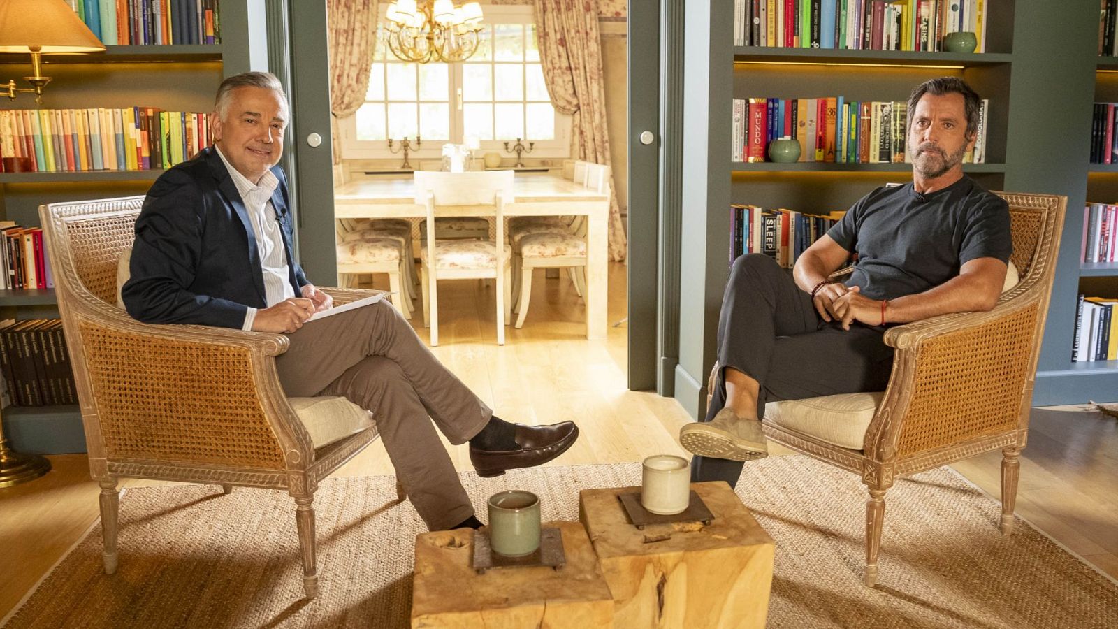 Plano general - Quique Sánchez Flores - ver ahora