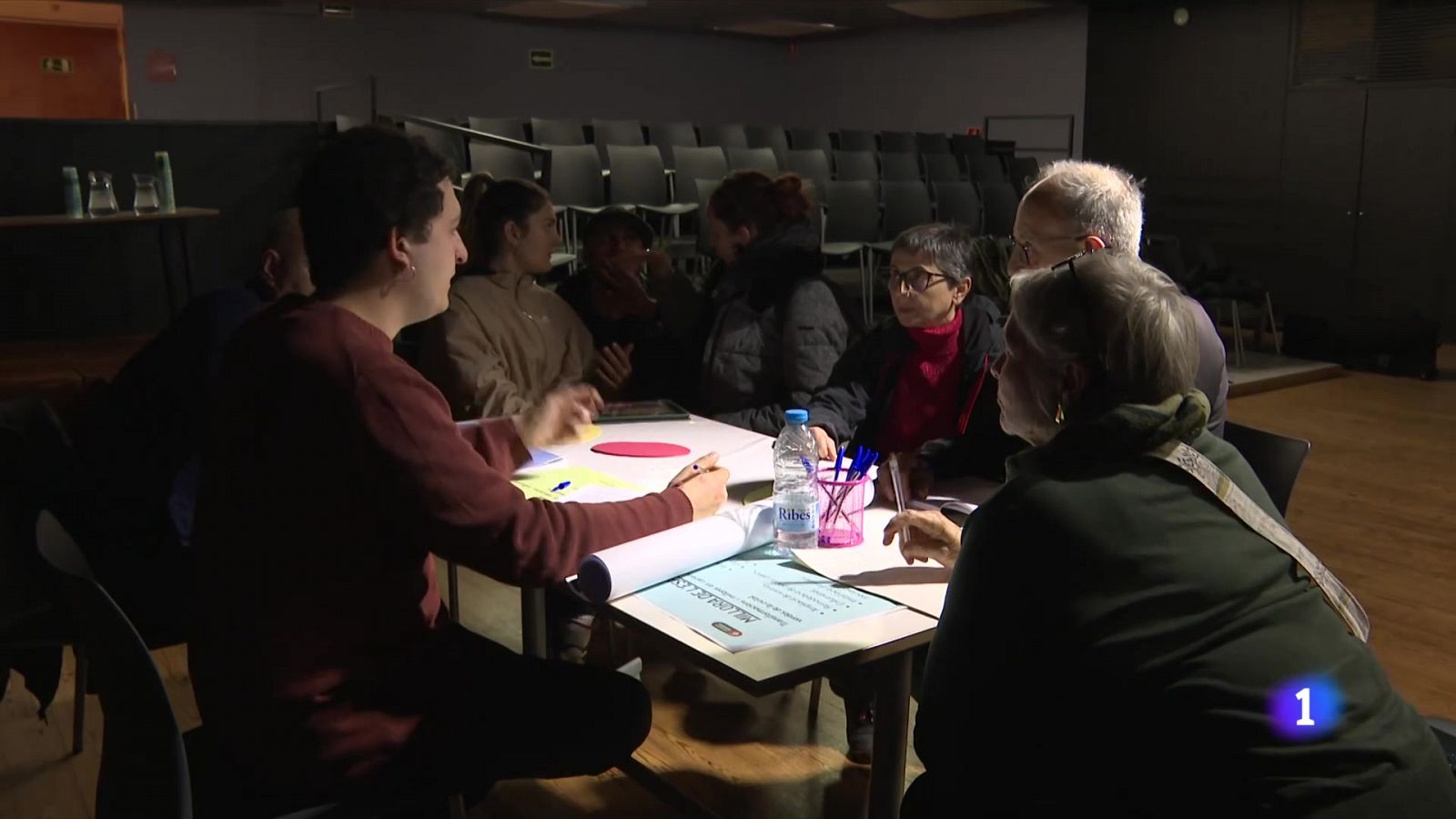 Quan els veïns trien directament en què gastar els pressupostos - L'Informatiu | Veure