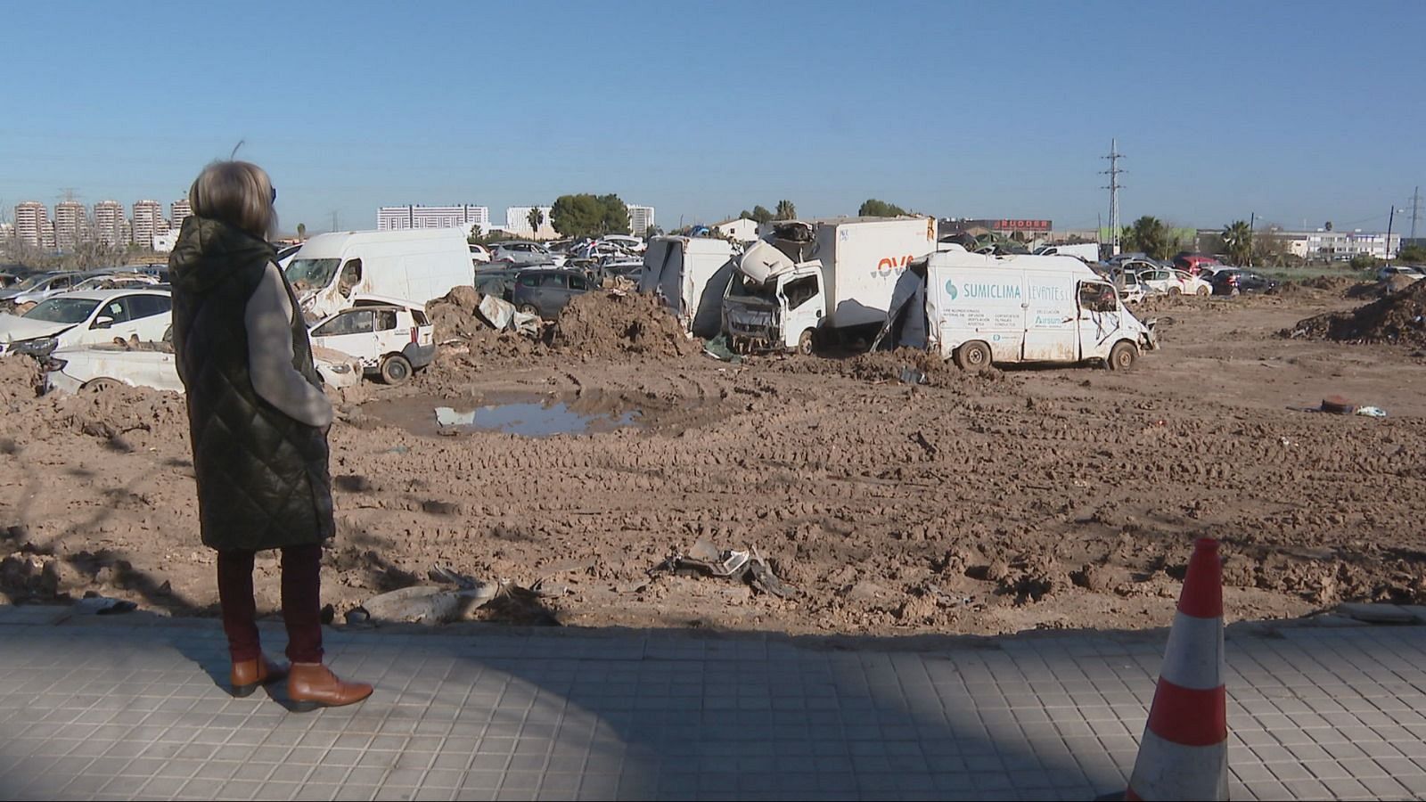Terapia grupal para olvidar lo que sucedió el día de la dana | Ver