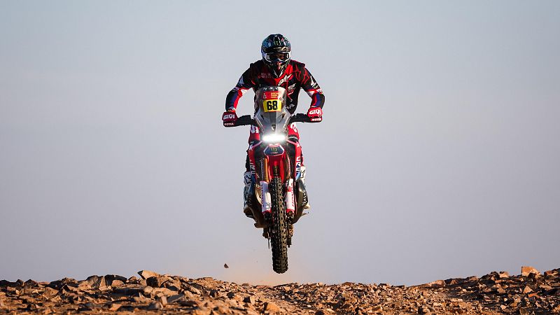 Dakar 2025 | Tosha Schareina se cae y se distancia de Sanders - Dakar | Ver