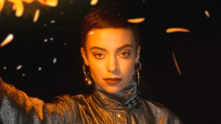 Telediario 2 - Sila Lua prepara su segundo álbum, 'Danzas de amor y veneno', a ritmo de pop electrónico