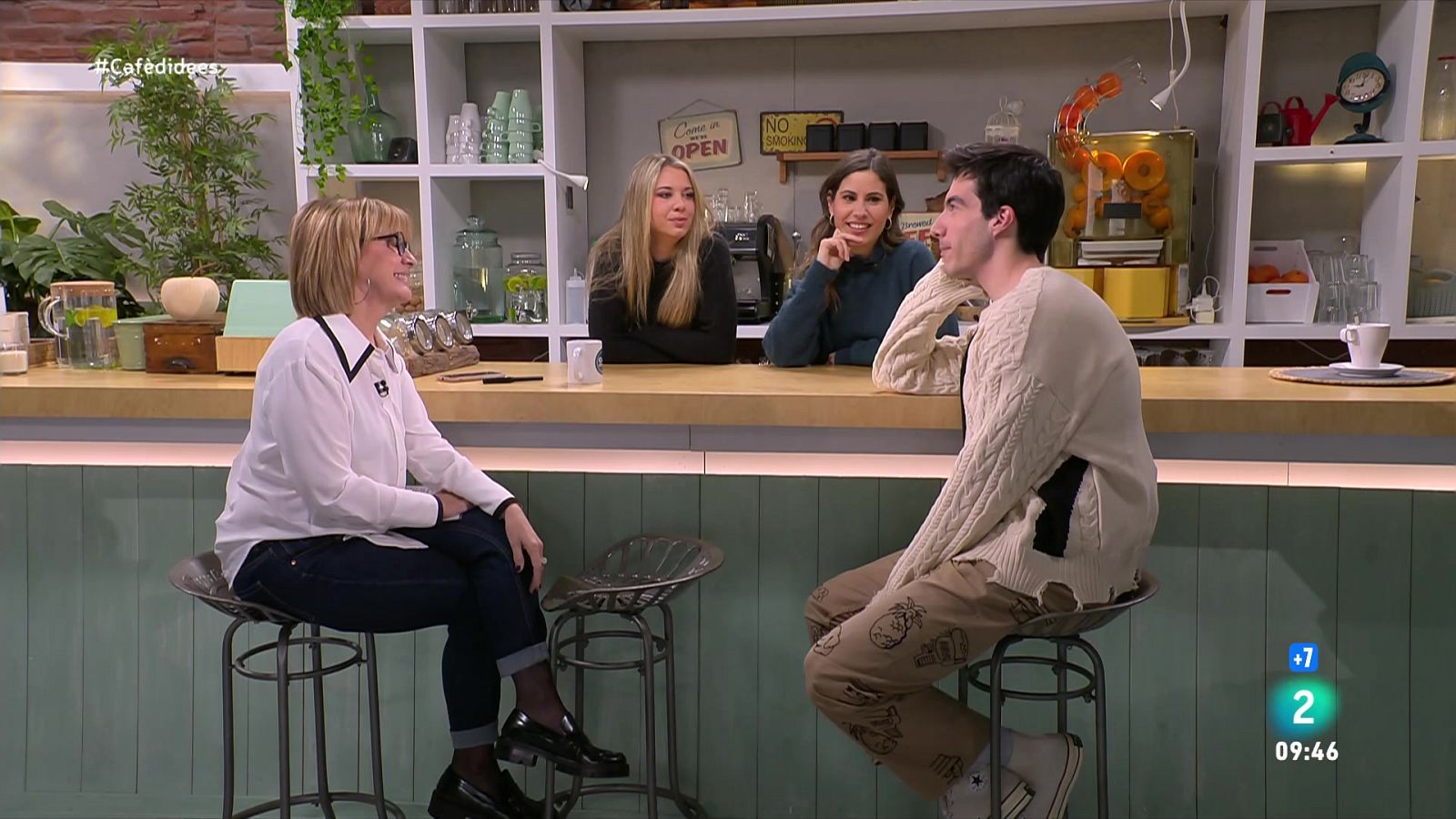 'El Dia de la Marmota' amb Roc Bernadí, Diana Roig i Clàudia Bravo - Cafè d'idees | Veure