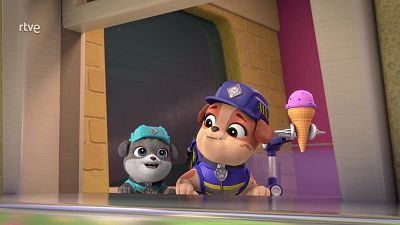 El equipo construye una heladería - Equipo Rubble | Ver