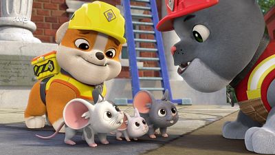 El equipo encuentra un ratón - Equipo Rubble | Ver