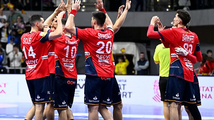 Telediario 1 - El grupo, la clave del éxito de los Hispanos, a prueba en el Mundial de balonmano