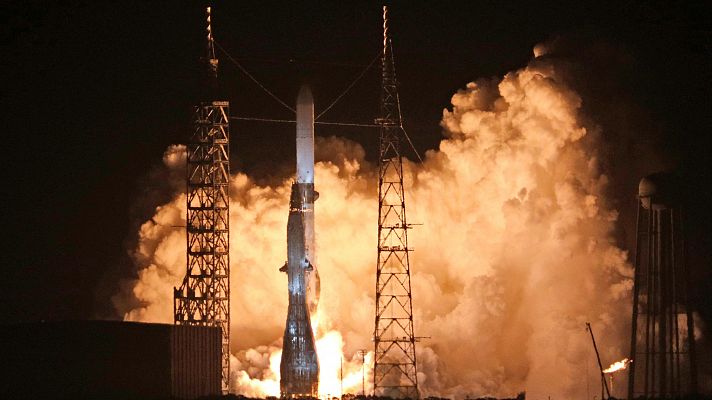 Modo Digital - Jeff Bezos pone en órbita su primer cohete para competir con Elon Musk