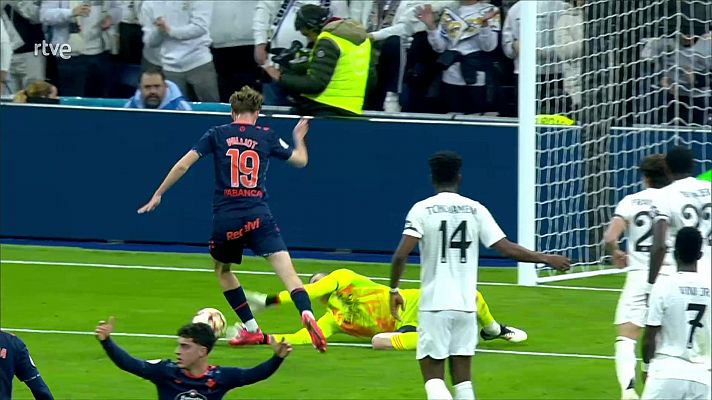 Real Madrid - Celta: del posible penalti de Lunin sobre Williot al gol de Mbappé