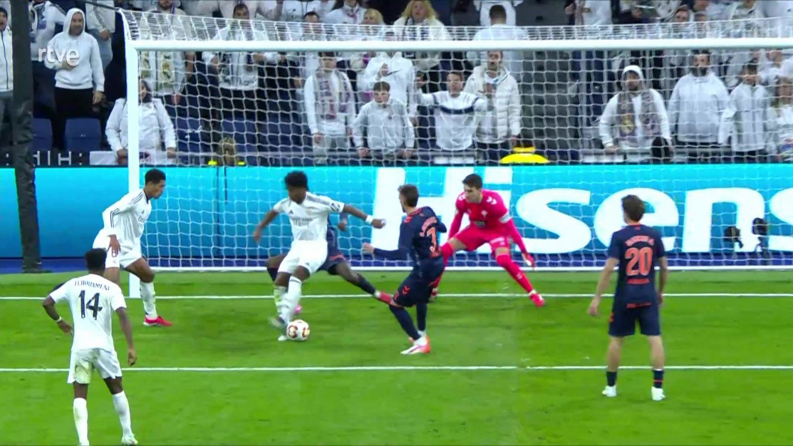 Real Madrid - Celta: Endrick remacha con un gol de tacón (5-2) - Copa del Rey | Ver