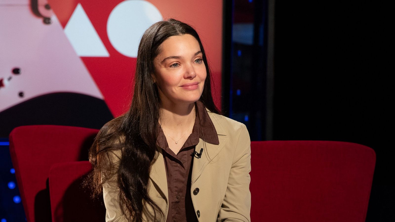 Entrevista a Ana Rujas - Atención Obras - Atención obras | Ver