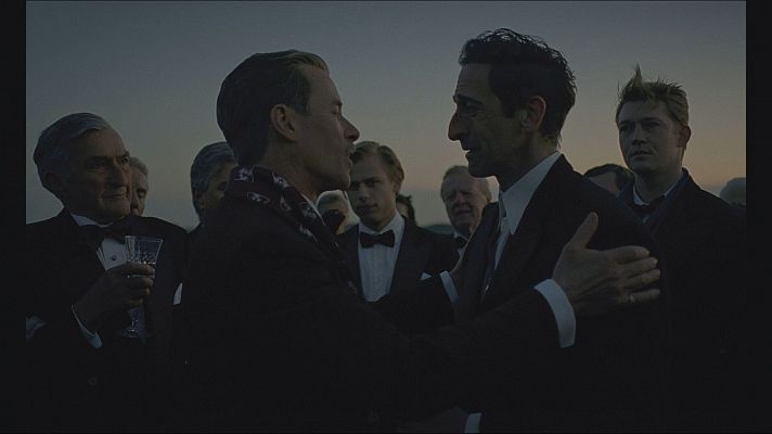 Telediario 1 - Llega a los cines 'The Brutalist', dirigida por Brady Corbet