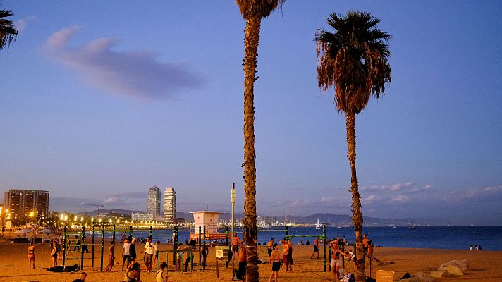 La playa de la Barceloneta se hace viral en China