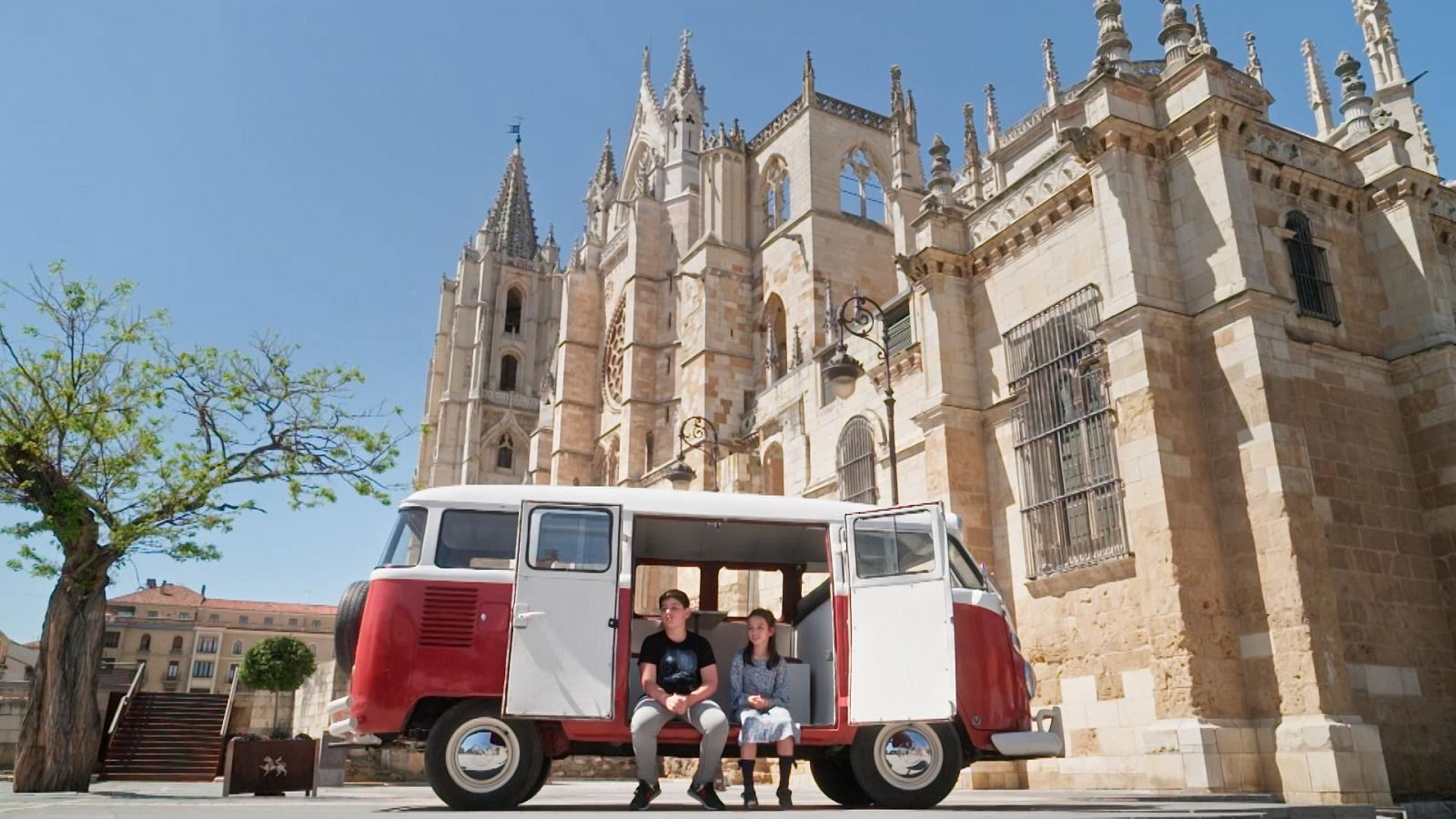 Caravana educativa - León