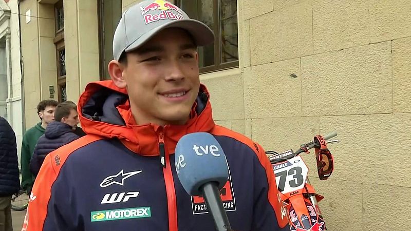 Edgar Canet, ganador Dakar 2025 en Rally 2: homenaje en La Garriga - Telediario Fin de Semana | Ver