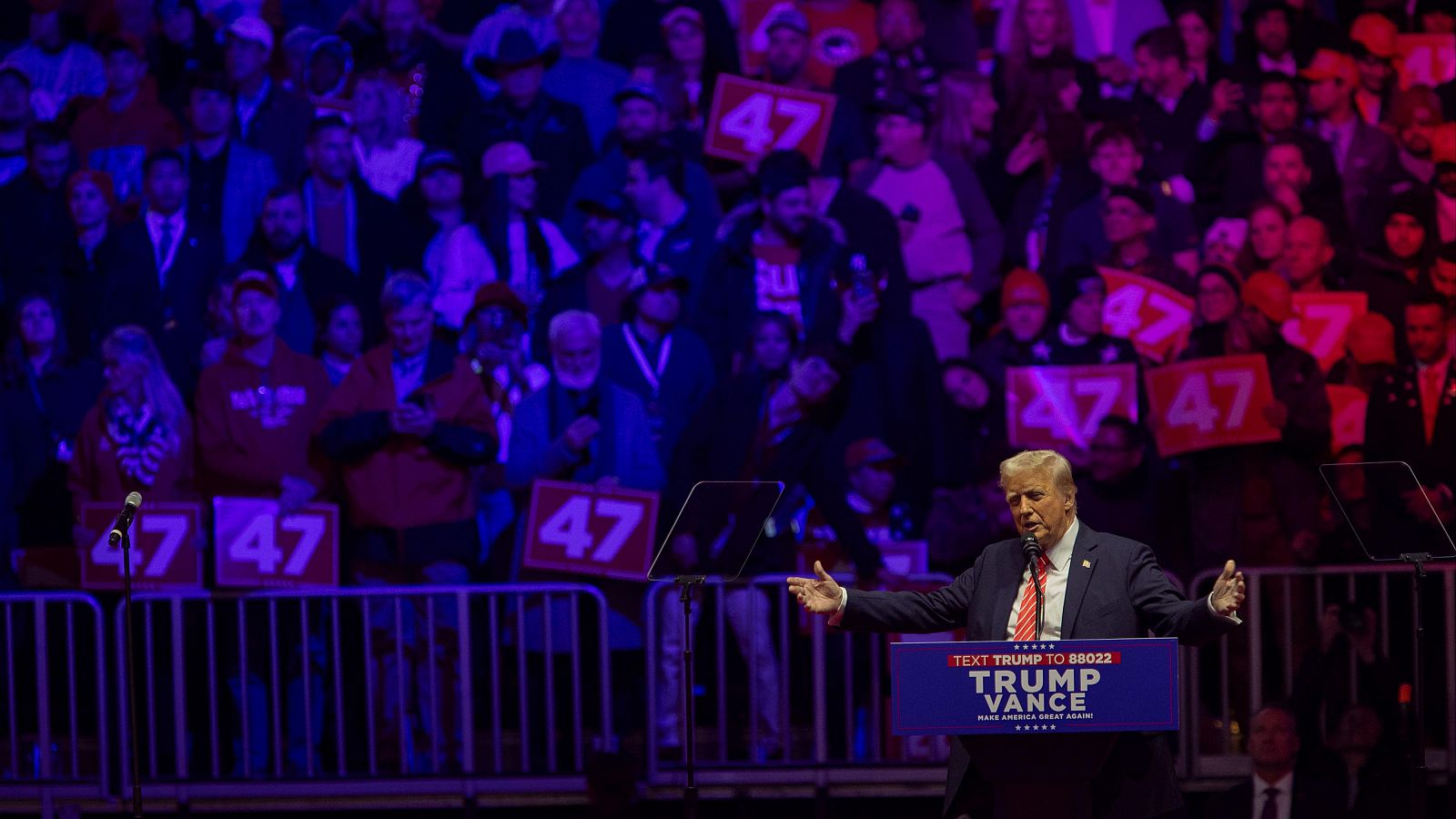 Trump promete una deportación masiva en su último mitin | Ver