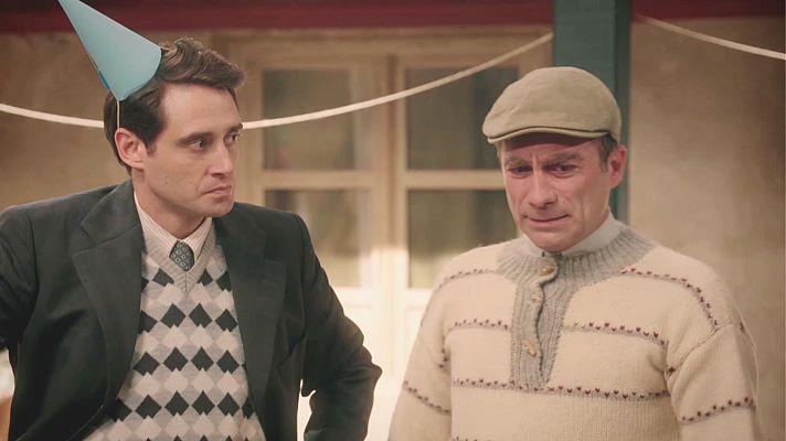 Salón de té La Moderna - Elías descubre que se equivocó de número