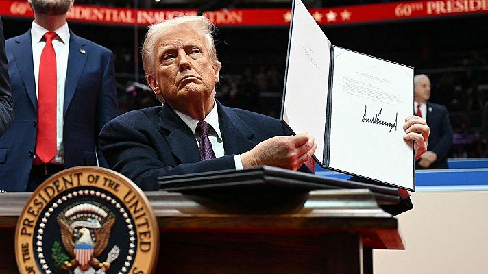 Telediario 1 - EE.UU. se retira del Acuerdo de París