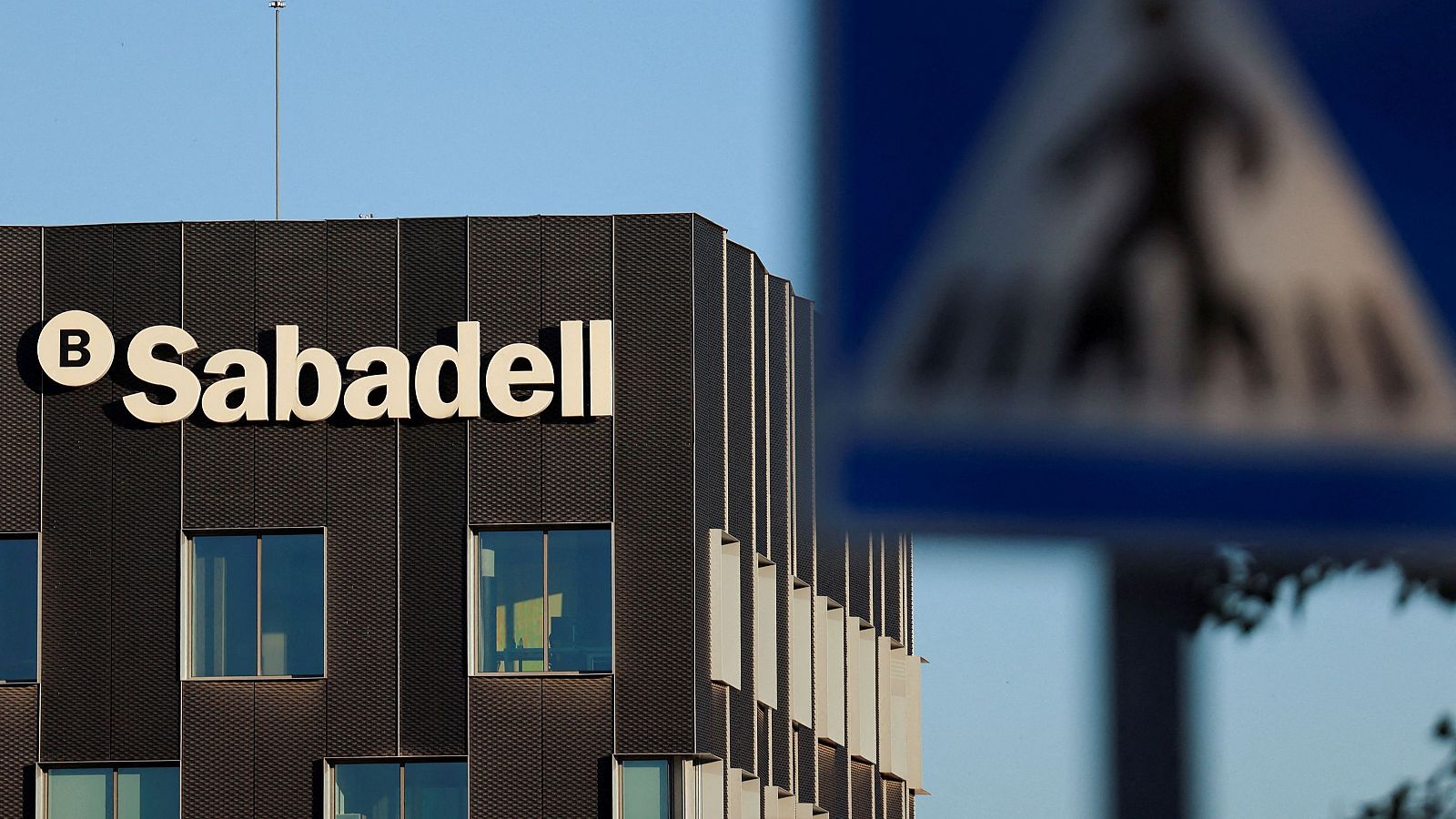 El Banco Sabadell devuelve su sede social a Cataluña siete años después