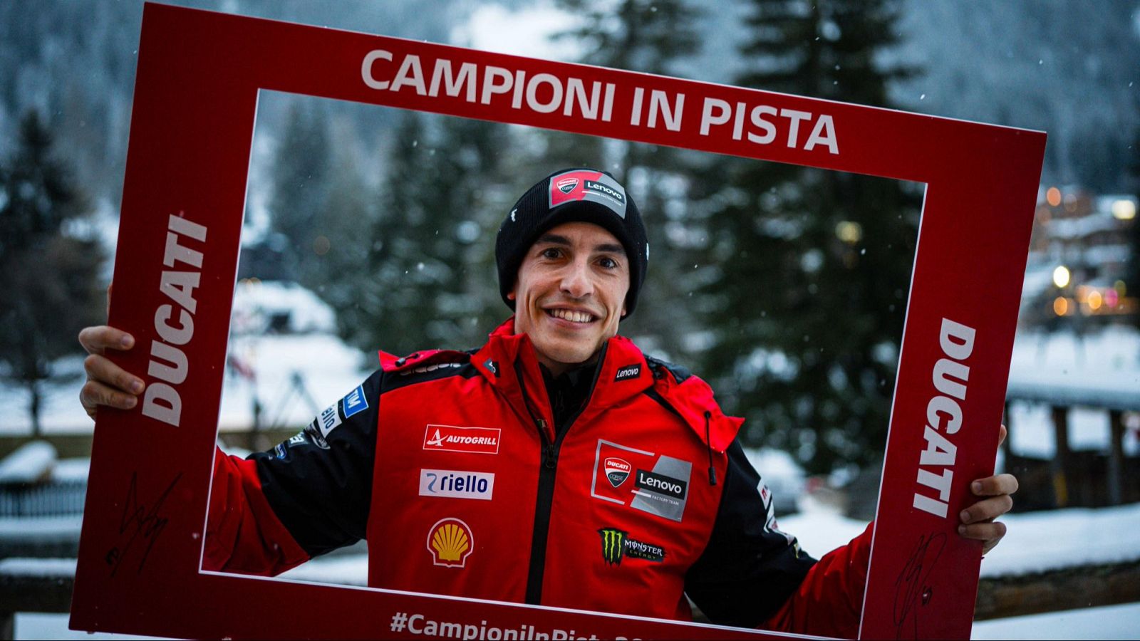 Tve pasa el día con Marc Marquez en su presentación con Ducati