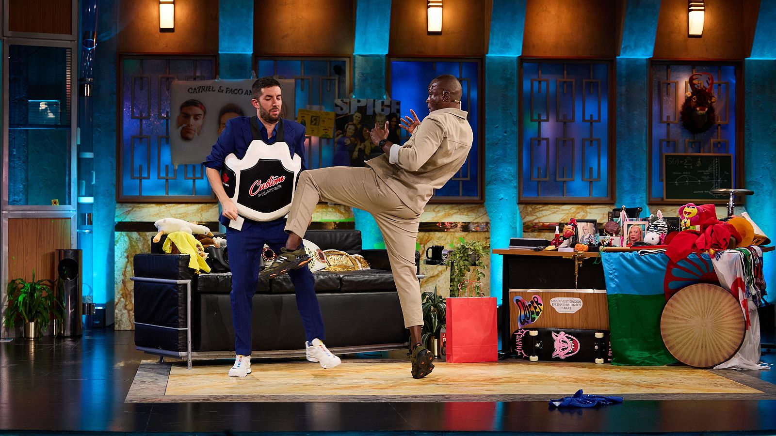 La Revuelta | Nayanesh Ayman: “Empecé a pelear para defender a mi madre” - La Revuelta | Ver