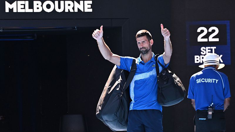 Open Australia: Djokovic abandona entre pitos tras perder el primer set ante Zverev - Tenis | Ver