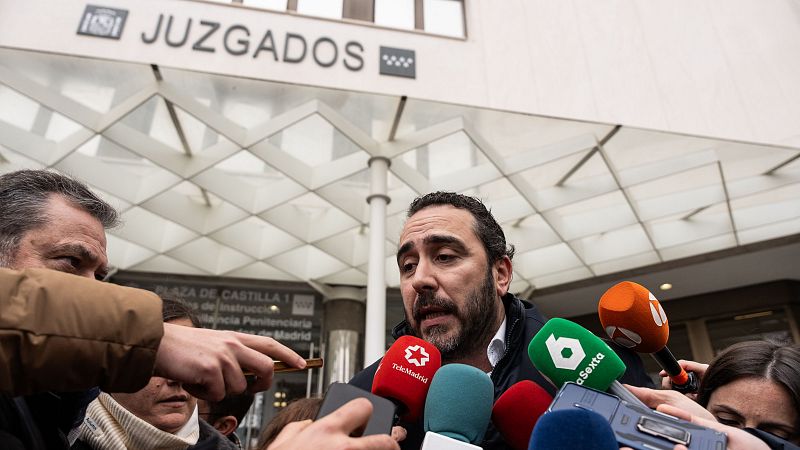 La UCO alerta del riesgo de destrucción de pruebas en el caso Hidrocarburos - La hora de La 1 | Ver