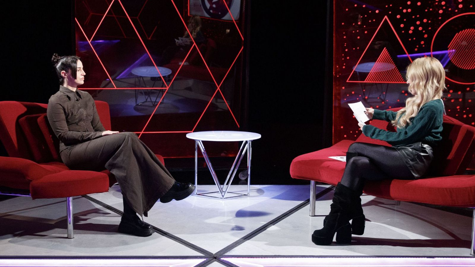 Atención obras - María Arnal - ver ahora