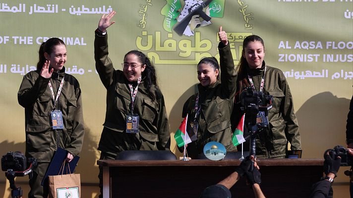 Hamás libera a cuatro mujeres soldado israelíes secuestradas el 7 de octubre de 2023