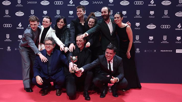Telediario Fin de Semana - 'Casa en llamas', 'Salve María', 'Querer' y 'Celeste' brillan en los Premios Feroz 2025