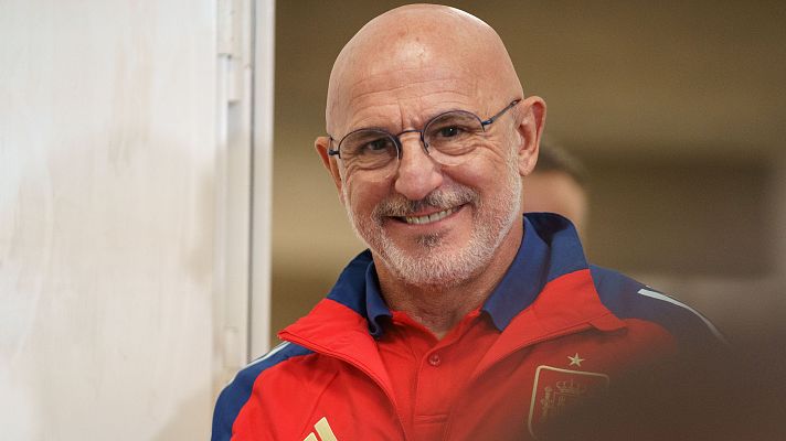 Luis de la Fuente renueva como seleccionador español hasta 2028