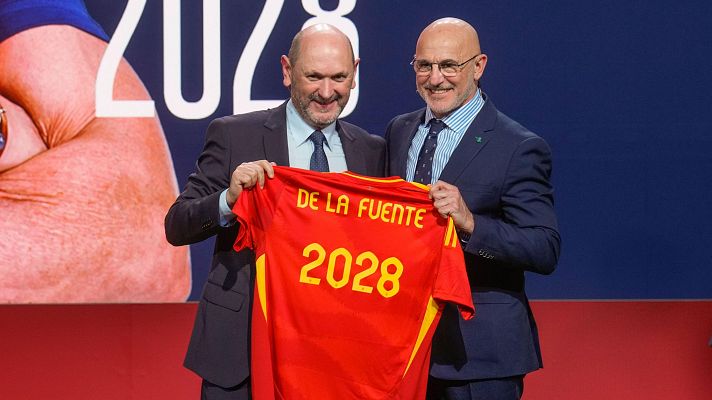 Fútbol - Selección acto renovación Luis de la Fuente
